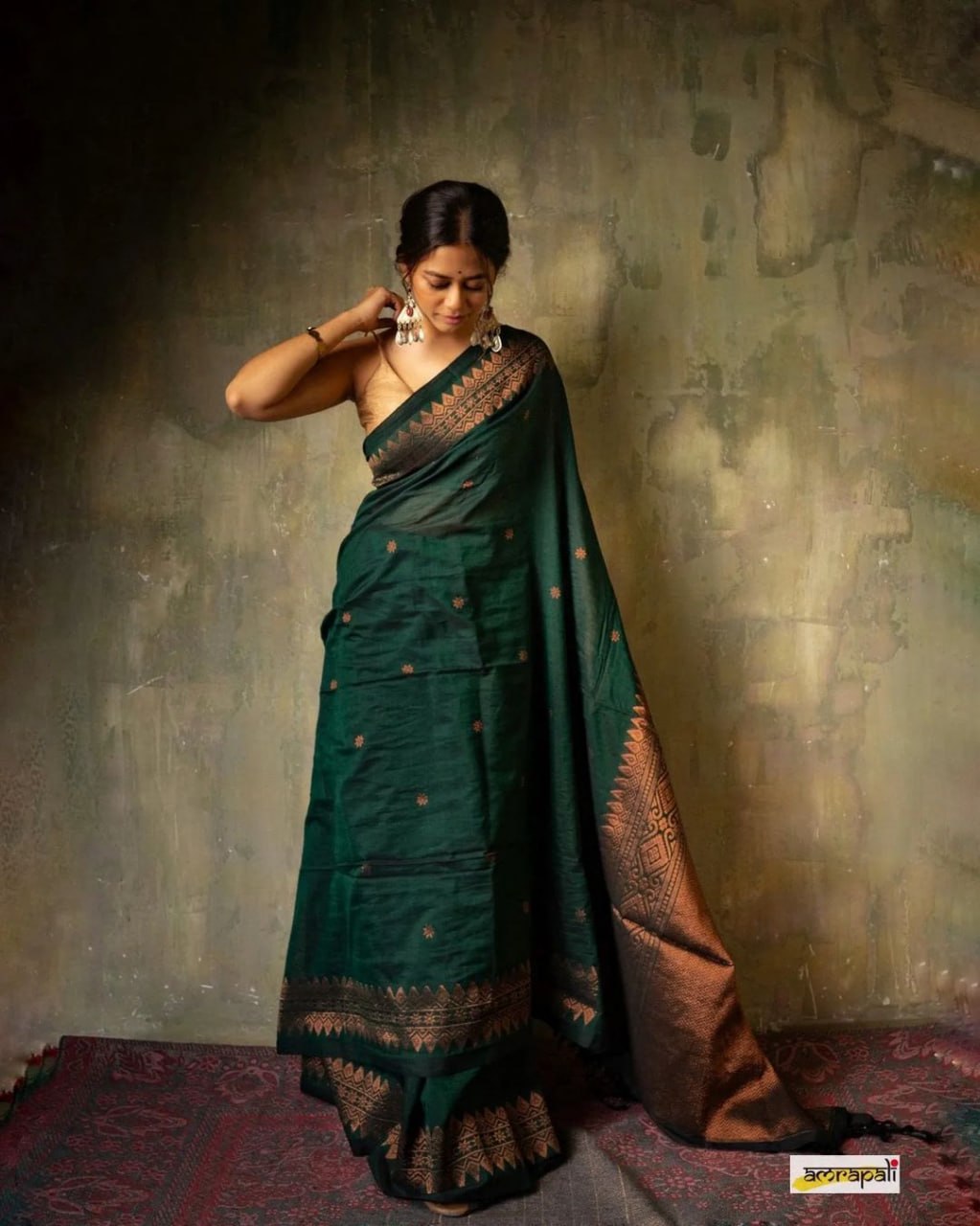 Regal Shadow Woven Silk Saree