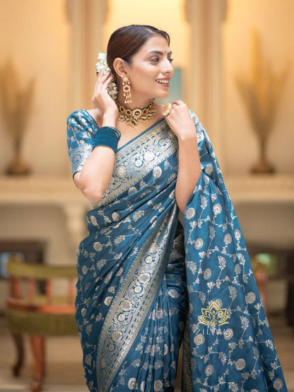 Banarasi saree zari work