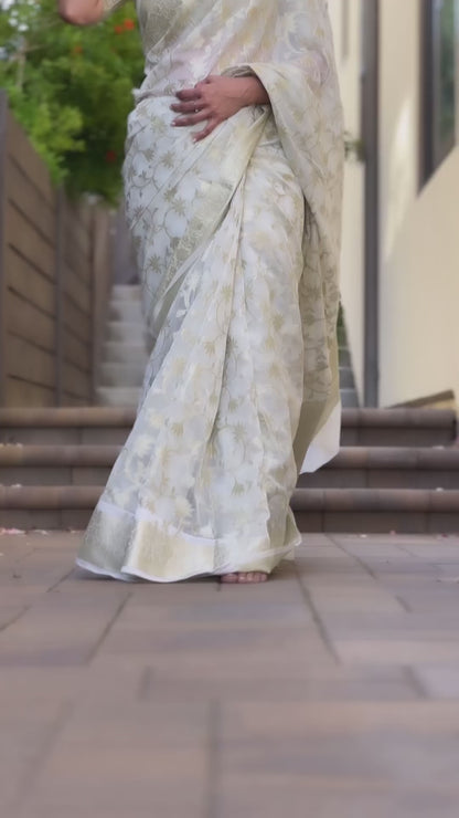 Ivory Elegance Banarasi Saree